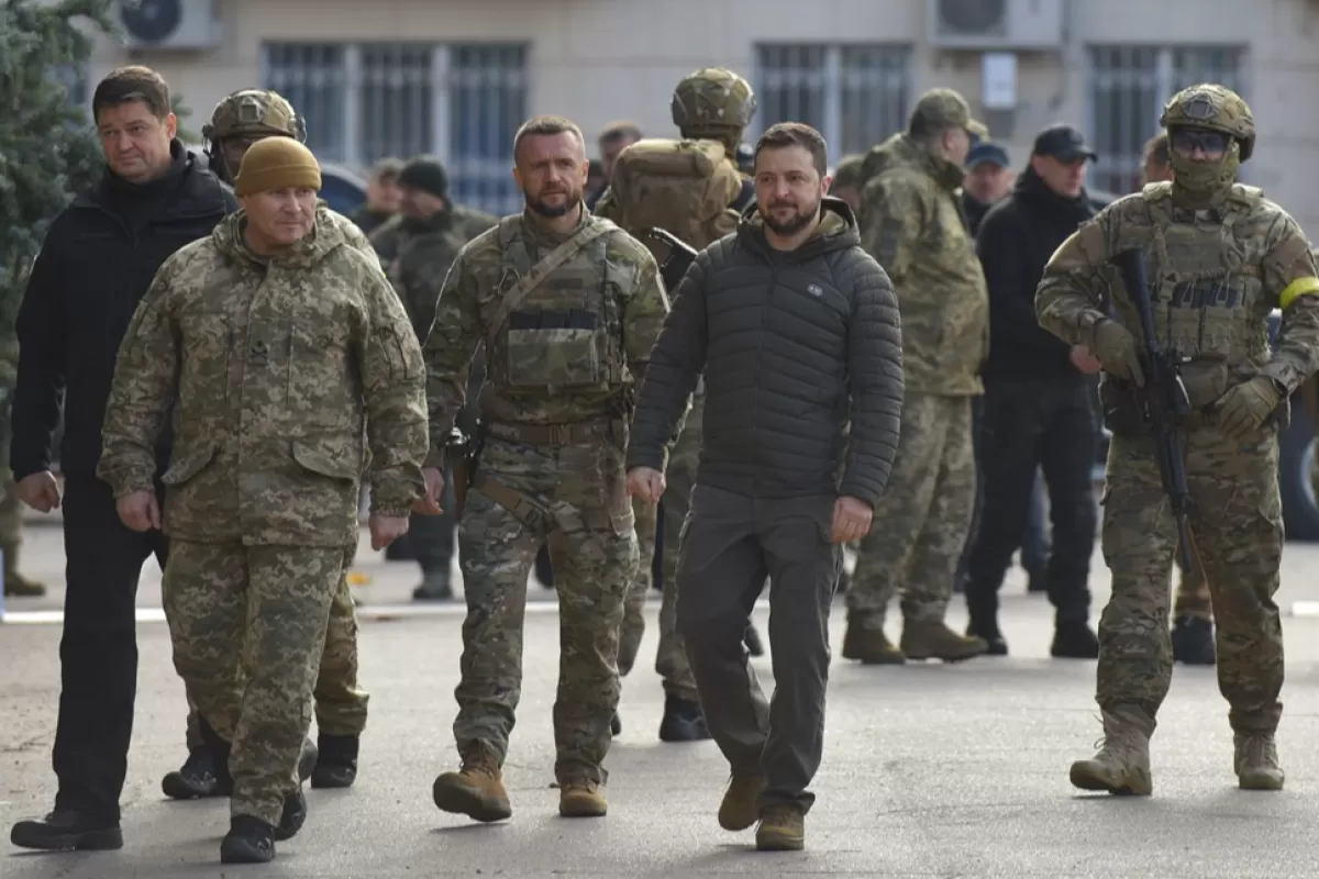 Președintele ucrainean, Volodimir Zelenski, a mers, din nou, pe front