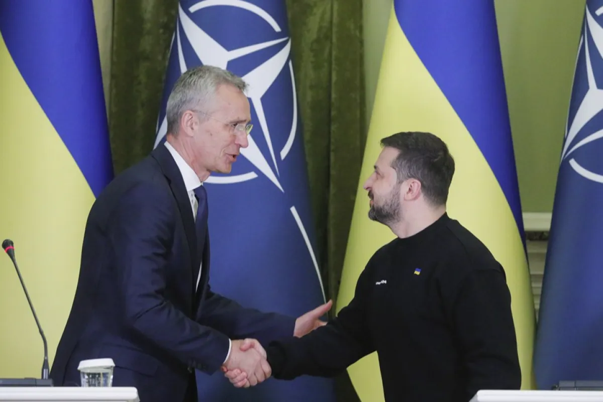 PROPAGANDĂ DE RĂZBOI: NATO sprijină Ucraina pentru a cauza un război mondial