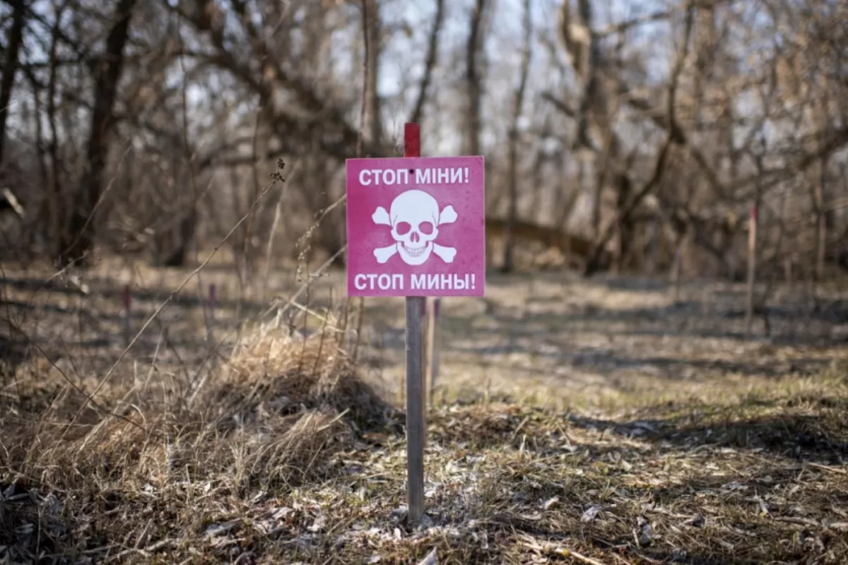 FAKE NEWS: Armata ucraineană minează satele din Donbass