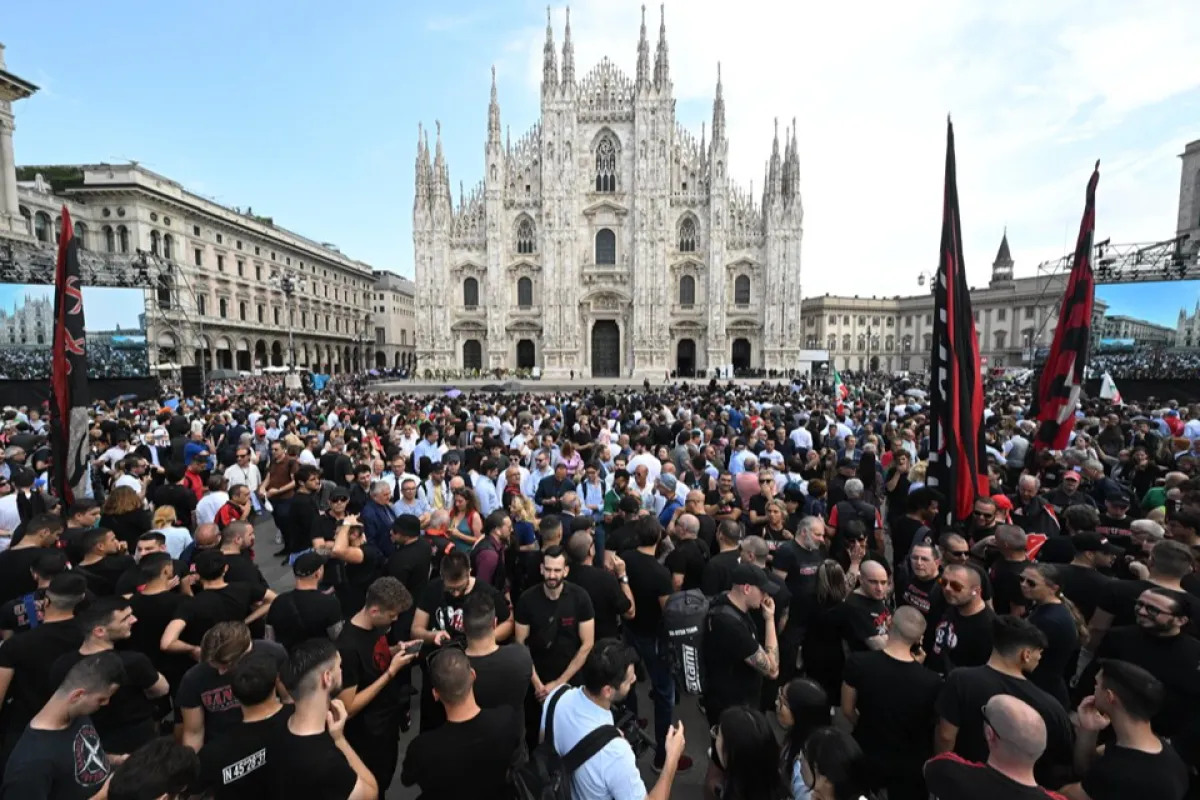 Italia își ia rămas bun de la Silvio Berlusconi