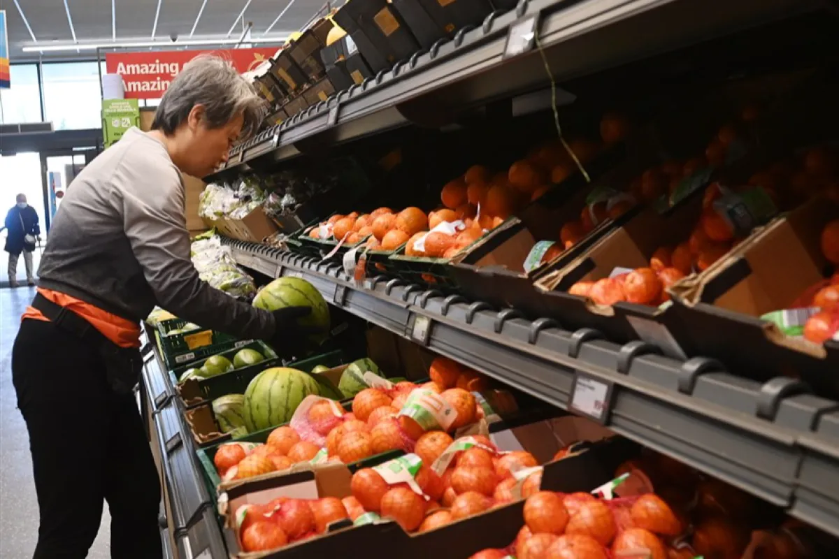 FAKE NEWS: Nu vom mai putea cumpăra hrană fără paşaport digital