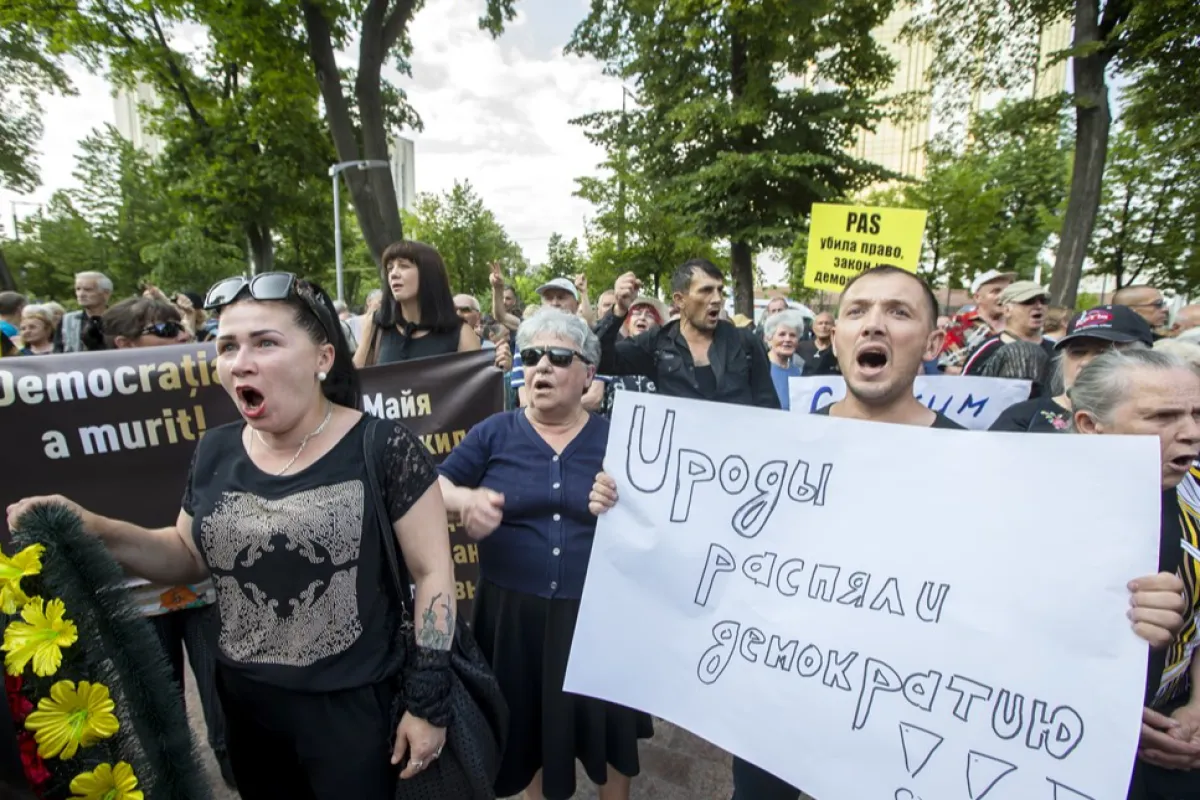 DEZINFORMARE: Scoaterea Partidului Șor în afara legii e uzurpare a puterii în stat