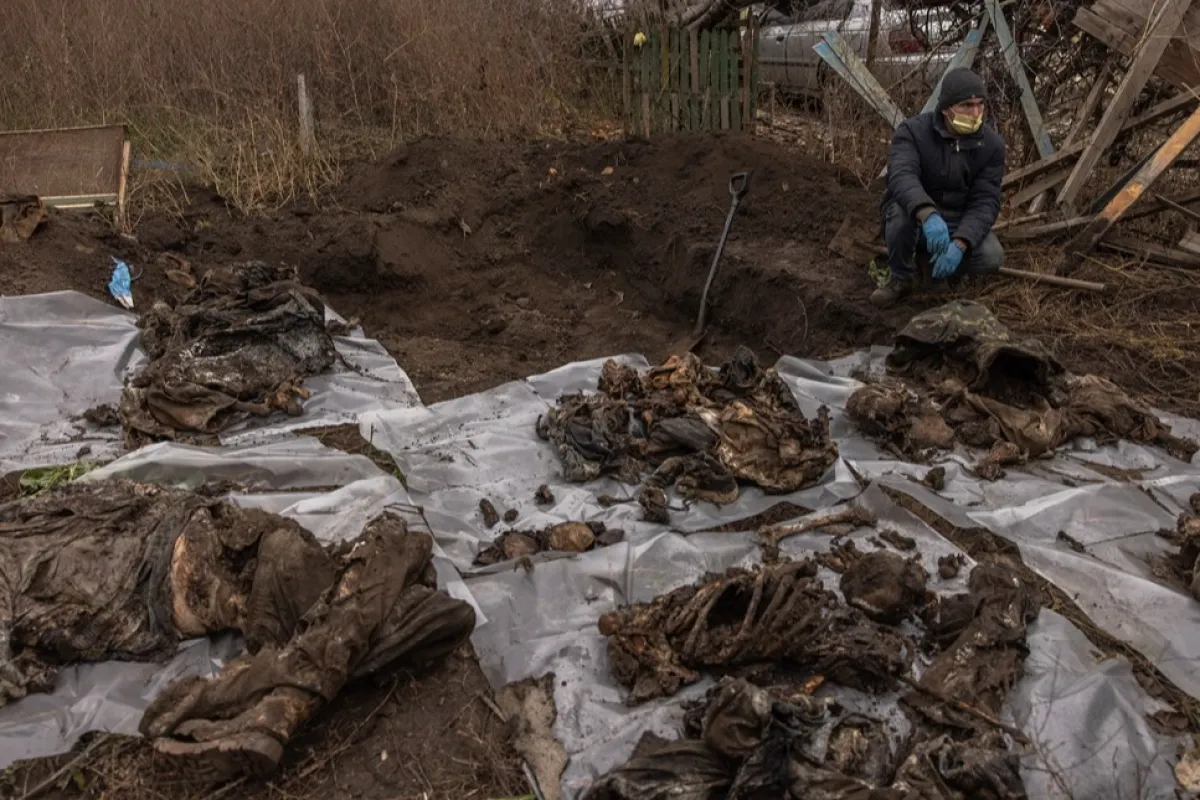 Cel puțin 77 de execuții sumare ale civililor reținuți în mod arbitrar de Rusia în teritoriile ucrainene pe care le ocupă