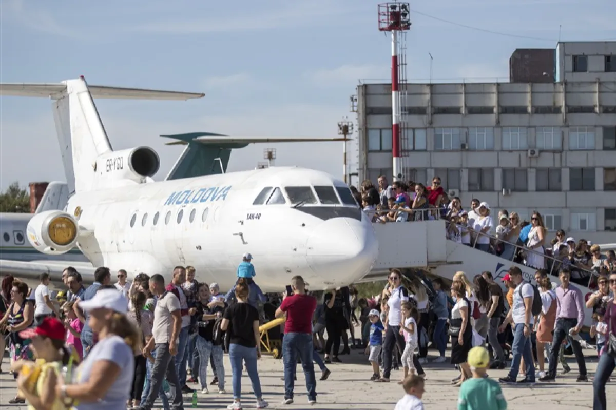 Doi morți pe Aeroportul din Chișinău după ce un bărbat a deschis focul