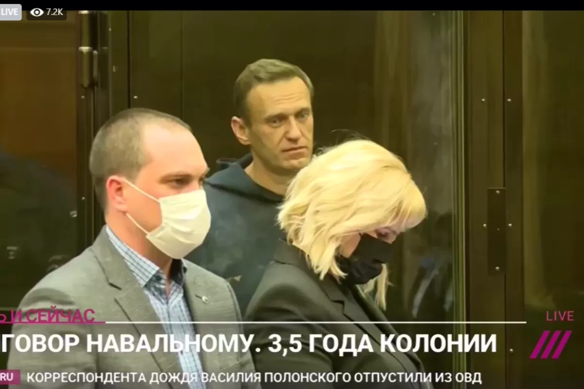 UPDATE: Opozantul rus Aleksei Navalnîi a fost condamnat la trei ani şi jumătate de detenţie cu executare