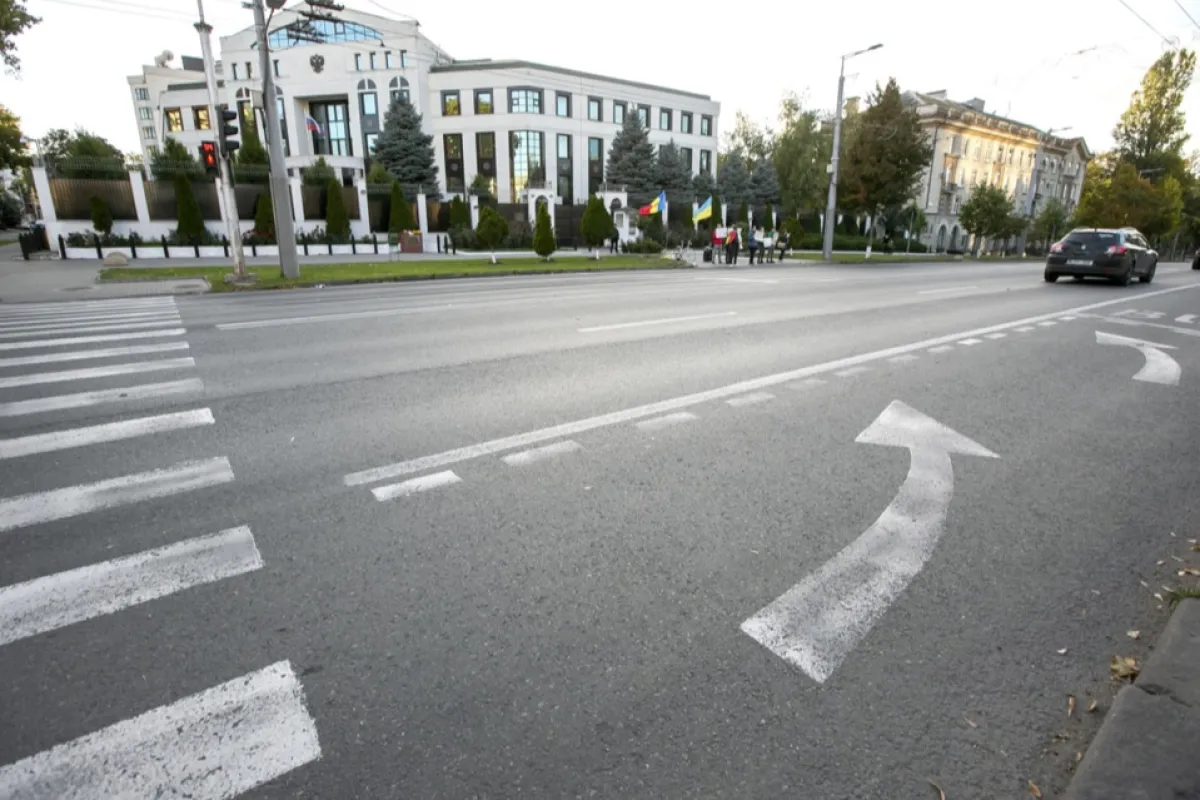 Chișinău: 45 din cei 80 de angajați ai ambasadei Rusiei vor fi expulzați, în urma unui scandal de spionaj