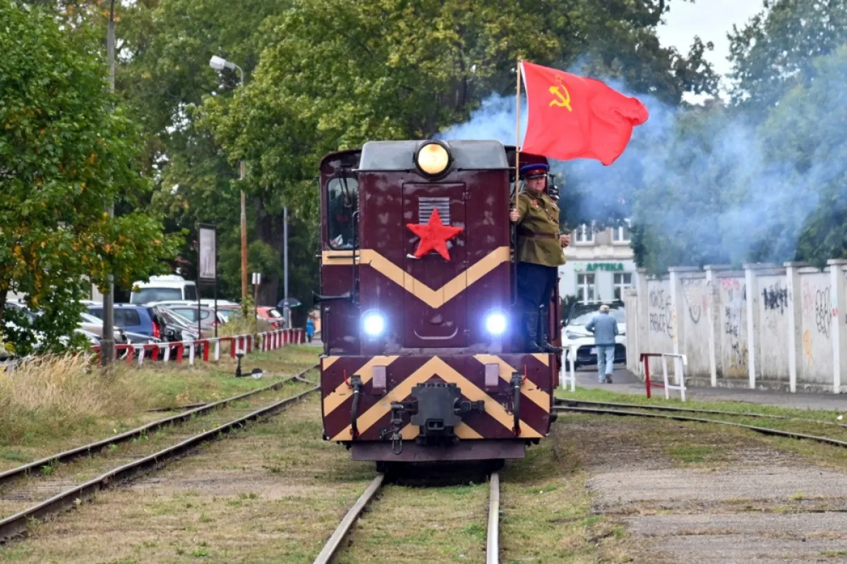 Poliția poloneză a arestat doi bărbați suspectați că ar fi intrat ilegal în rețeaua de comunicații feroviare și ar fi perturbat traficul