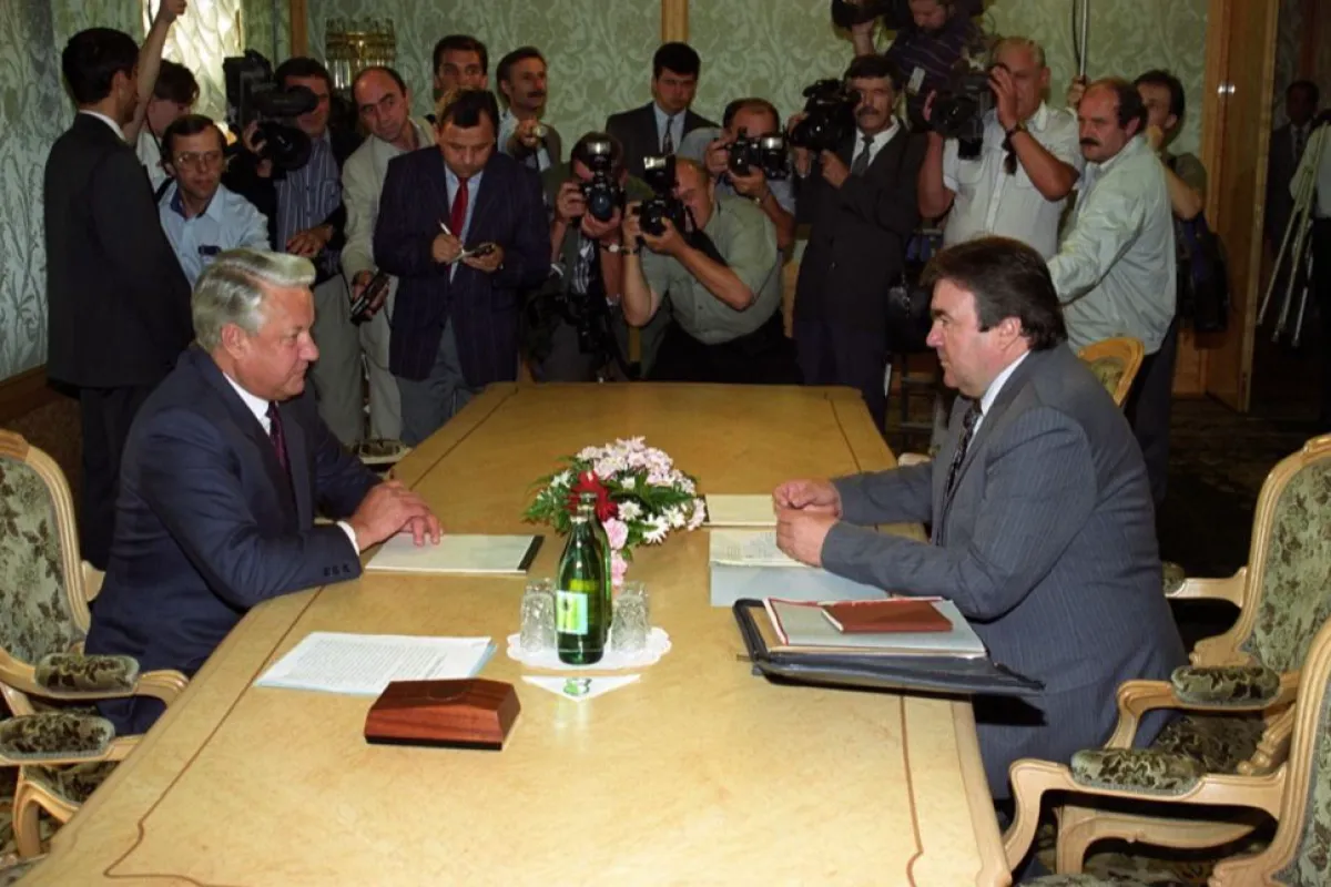 Doliu naţional în Republica Moldova, în memoria fostului preşedinte Mircea Snegur