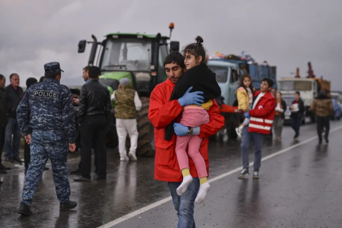 Continuă exodul armenilor din Nagorno Karabah