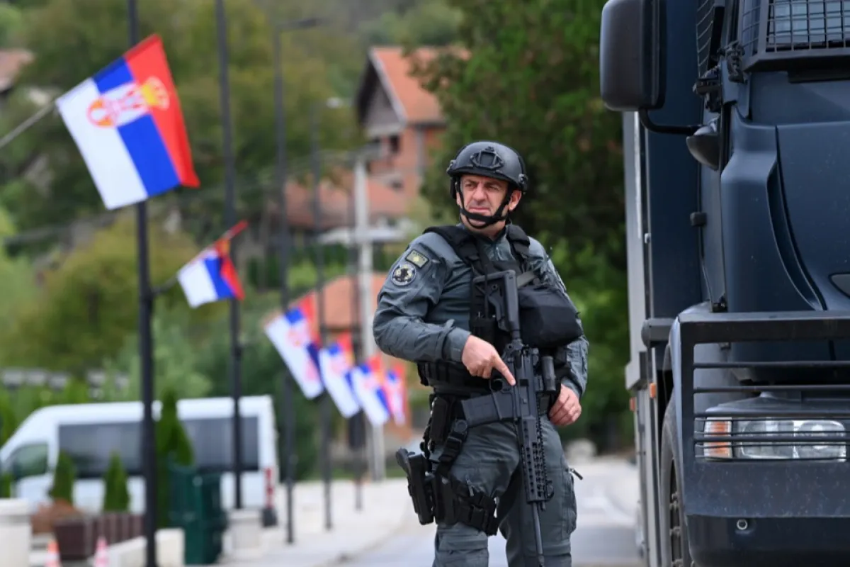 Serbia și-a redus prezenţa militară la graniţa cu Kosovo, la presiunea Statelor Unite