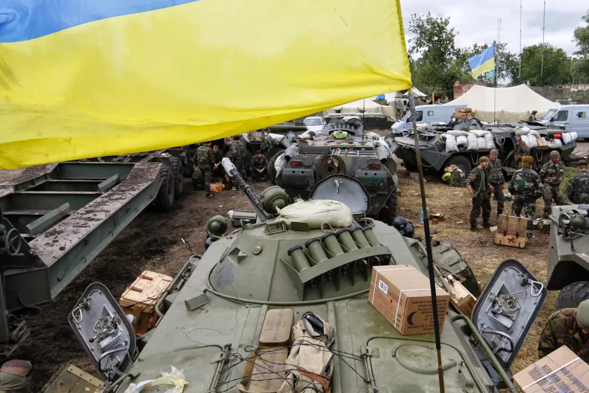 Cel puțin trei militari ucraineni au murit în explozia unei mine în Donbass