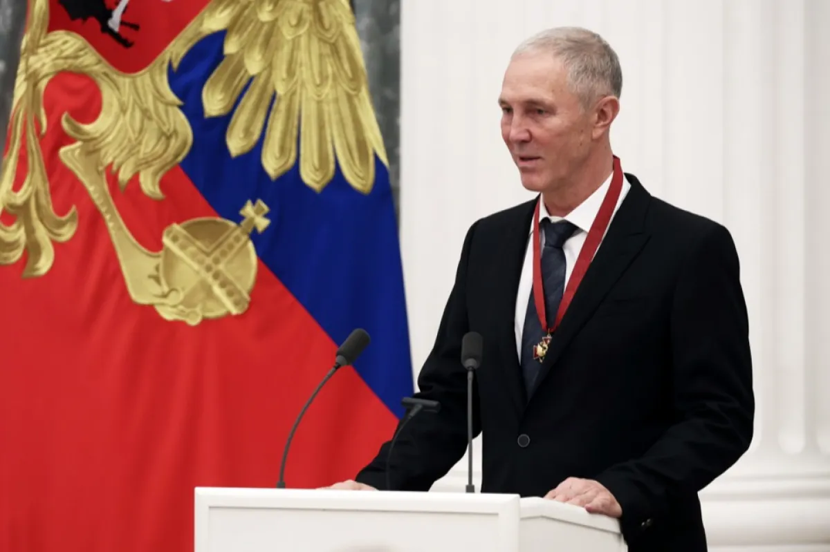 Guvernatorul interimar al Hersonului, Vladimir Saldo, distins cu ordinul „Pentru meritul Patriei” de clasa a treia, vorbește în cadrul unei ceremonii de prezentare a decorațiilor de stat pentru realizări în domeniul educației, științei, medicinei și asistenței medicale, industriei, agriculturii, transportului maritim, și alte zone de la Sala Sf. Ecaterina a Kremlinului din Moscova, Rusia, 20 decembrie 2022.