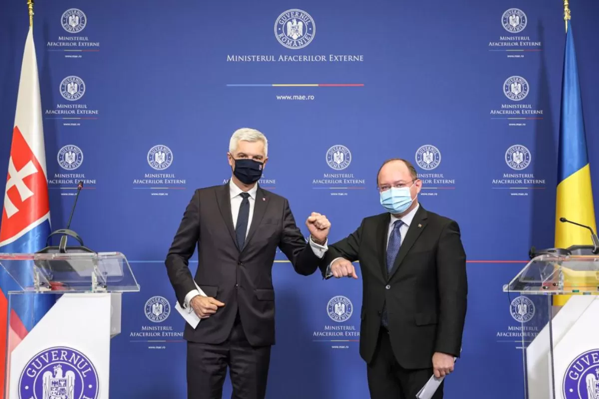 Ministrul român de Externe, Bogdan Aurescu, consideră că Rusia este 'mai degrabă angajată pe o poziţie de confruntare' cu Uniunea Europeană