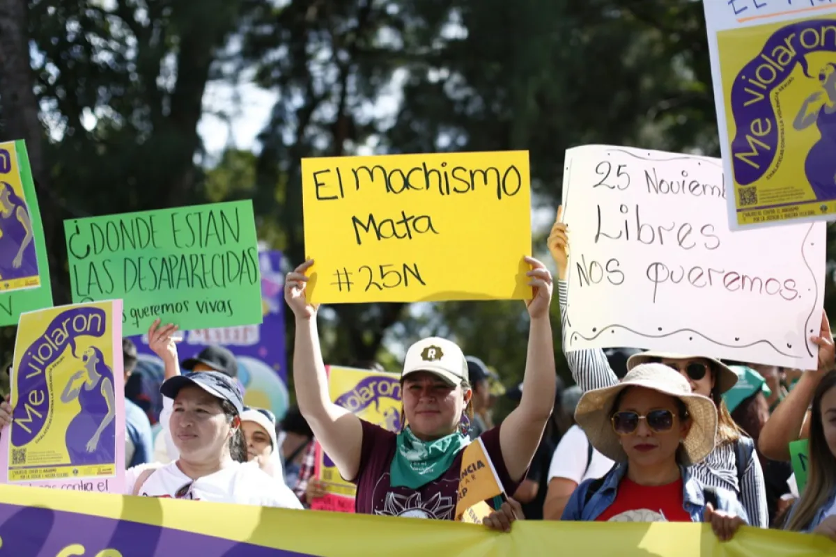 Manifestaţii în lume pentru eliminarea violenţei împotriva femeilor