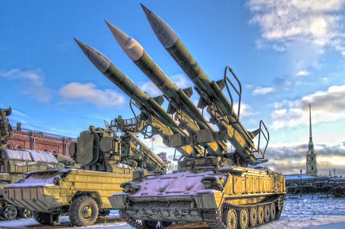 Rușii lovesc cu rachete orașele din estul Ucrainei