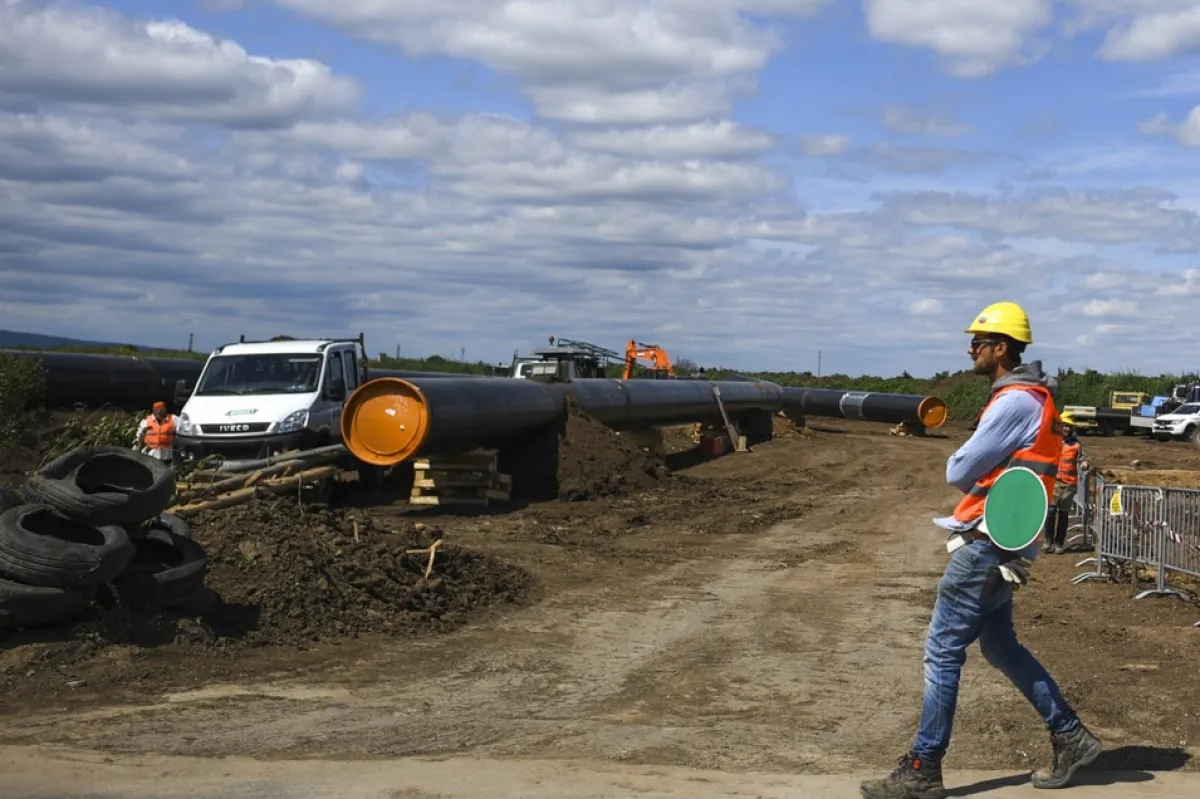 Românii, pe primul loc în UE la numărul de ore lucrate în 2022