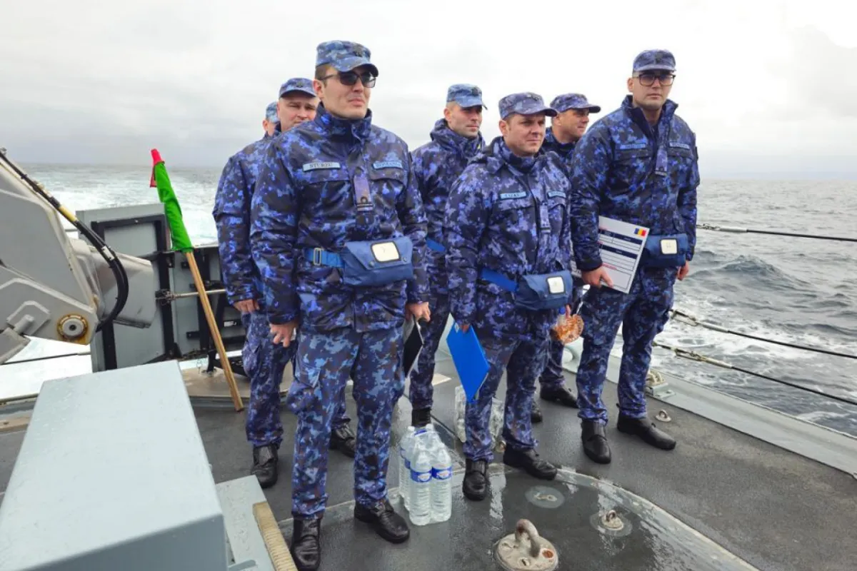 Vânătorul de mine britanic, intrat în serviciul Forţelor Navale Române, soseşte în România