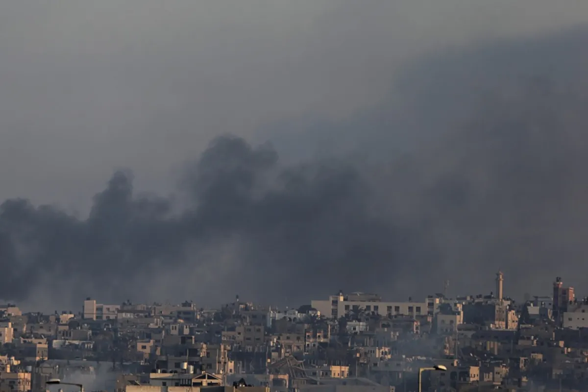 Continuă bombardamentele în Gaza