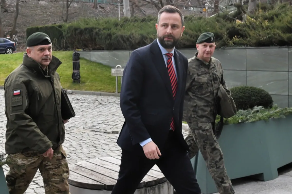 Noua putere din Polonia anchetează acuzaţiile aduse fostului guvern, de spionare a opoziţiei şi a magistraţilor incomozi.