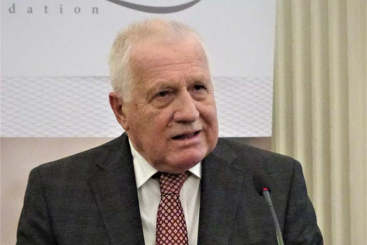 Fostul preşedinte ceh Vaclav Klaus, un adversar al măsurilor restrictive impuse din cauza pandemiei, a fost contaminat cu COVID-19