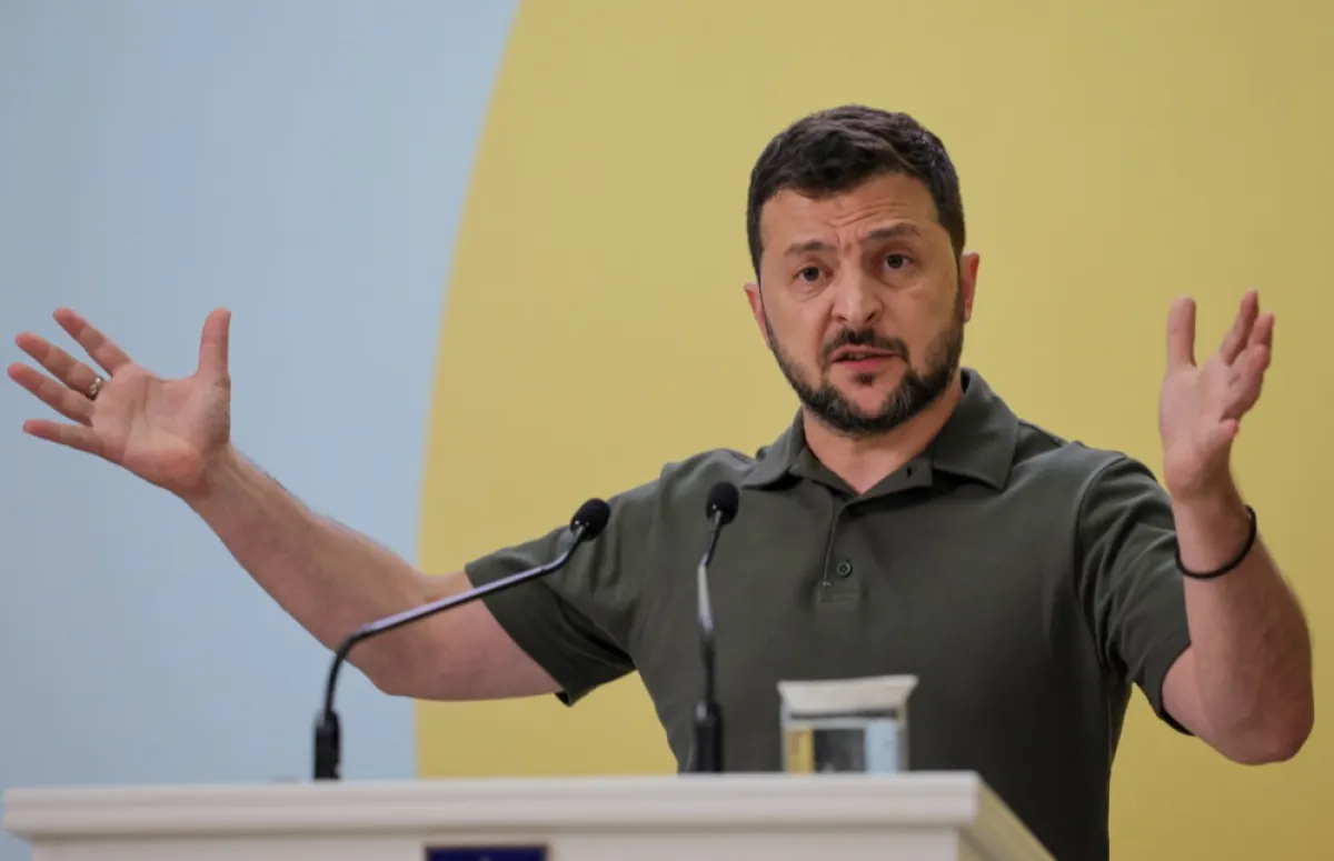 PROPAGANDĂ DE RĂZBOI: Ucraina a renunțat la Donbass și Crimeea