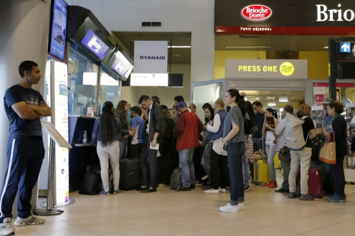 DEZINFORMARE: UE va limita călătoriile cetățenilor săi