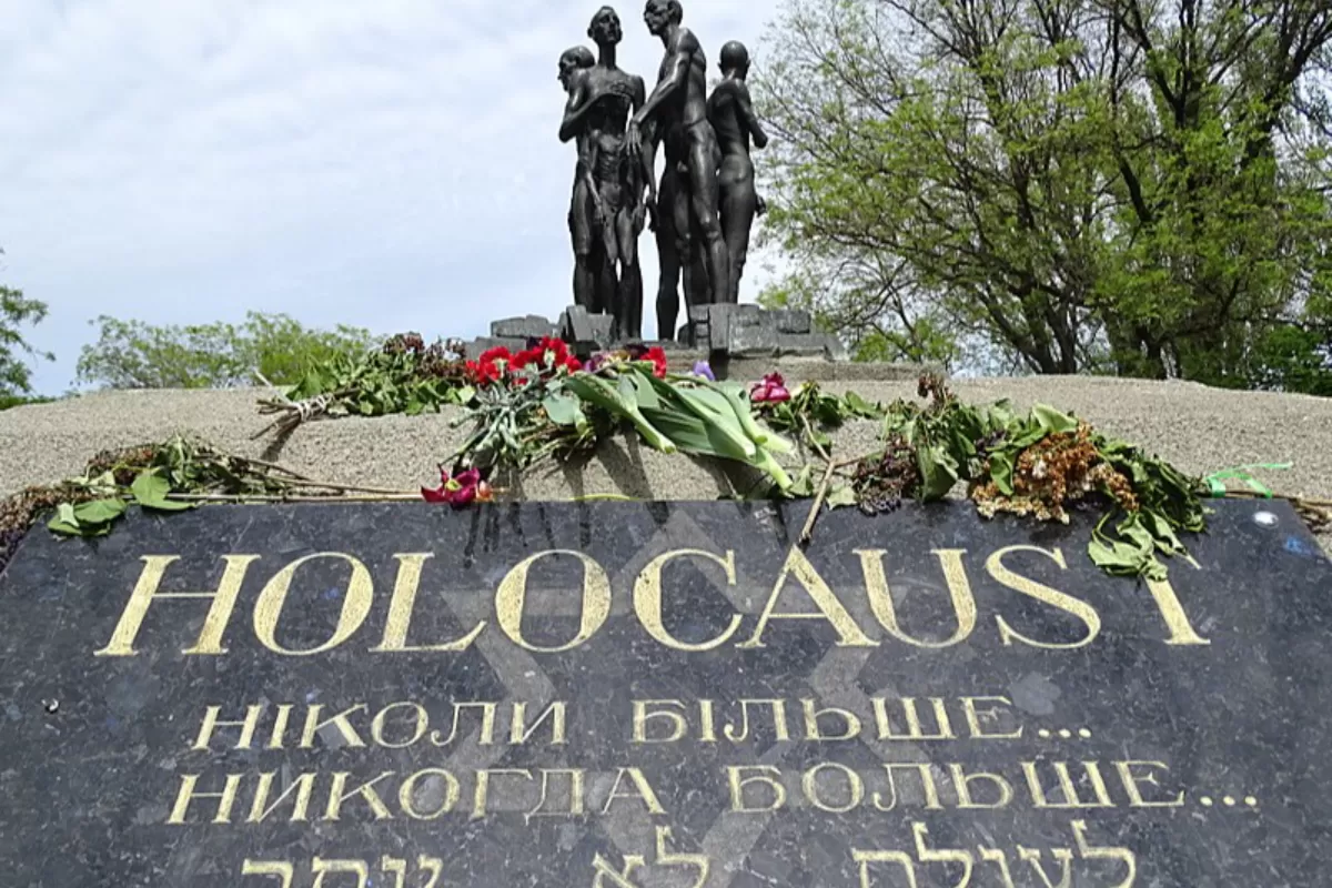 Noua politică istorică a Kremlinului – o provocare pentru Europa