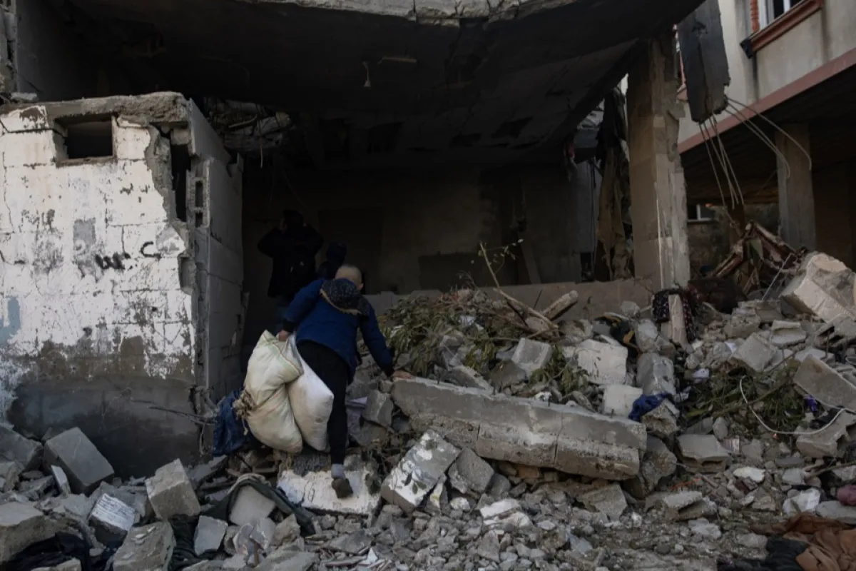 Israelul extinde bombardamentele în Gaza spre graniţa cu Egiptul