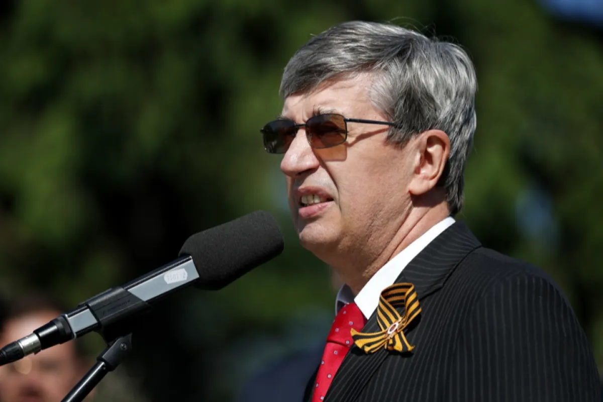 Valery Kuzmin, ambasadorul Federației Ruse în România, susține un discurs la Cimitirul Eroilor Soldaților Sovietici din București, România, 8 mai 2018, în cadrul manifestărilor dedicate sărbătoririi a 73 de ani de la Ziua Victoriei.