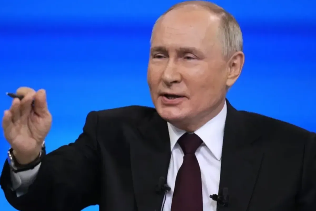 Vladimir Putin a semnat o lege pentru confiscarea bunurilor detractorilor armatei