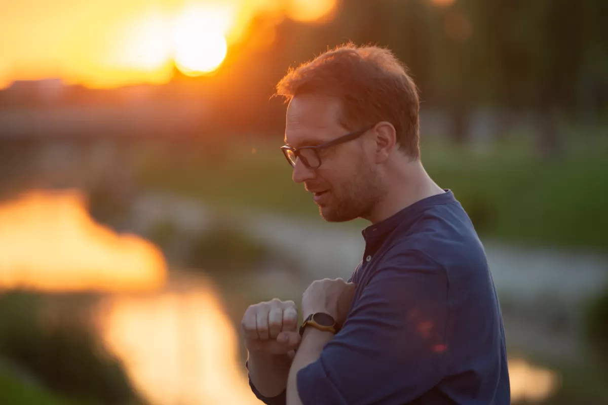 FAKE NEWS: Românii își aleg ca lideri străini, agenți ai serviciilor secrete ale unor țări ostile