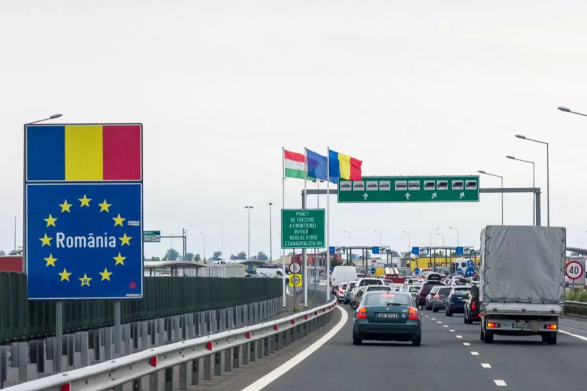 Circa 1,3 milioane de români şi 500.000 de bulgari s-au repatriat în 2020, scrie săptămânalul britanic 