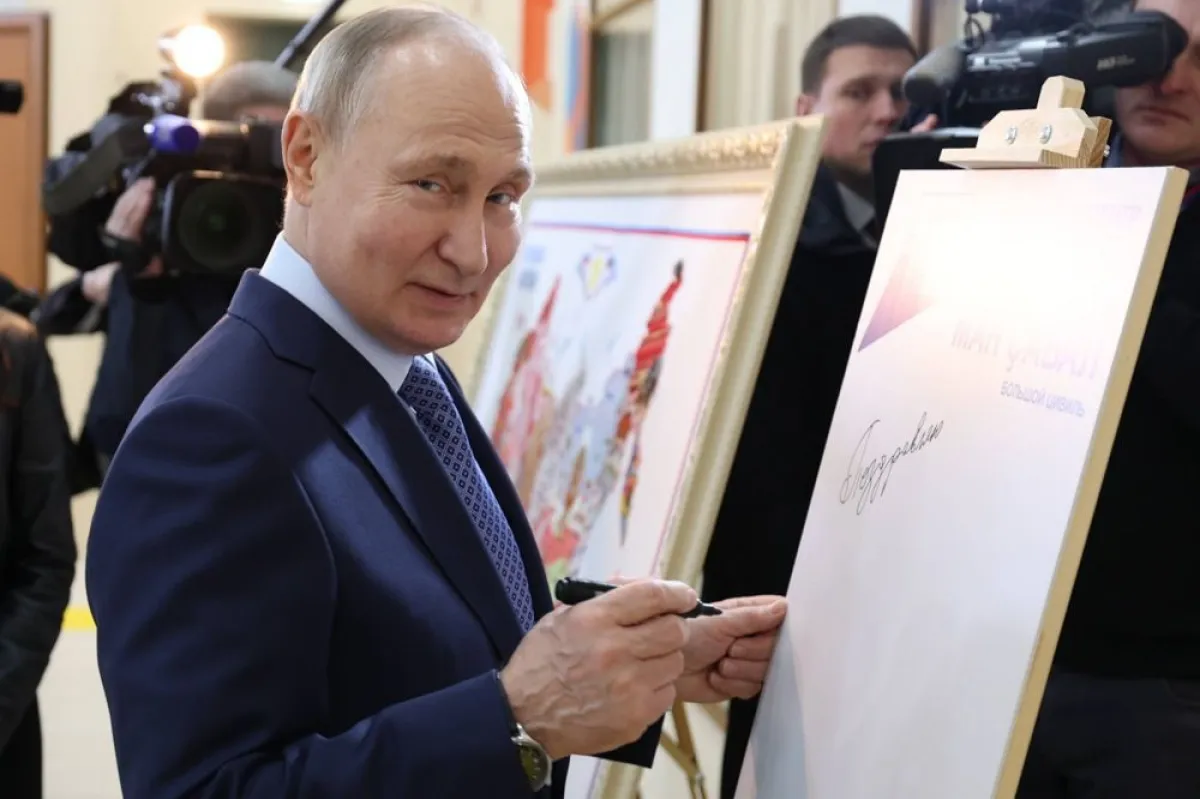 Doi ani de război:  preşedintele rus, Vladimir Putin, îşi salută „eroii” care-au invadat Ucraina