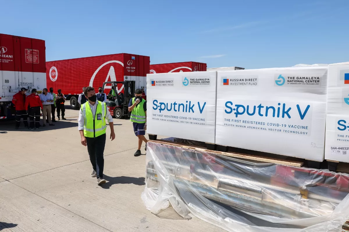 Agenţia Europeană pentru Medicamente a anunţat, joi, că a început examinarea vaccinului rus anti-COVID-19 Sputnik V