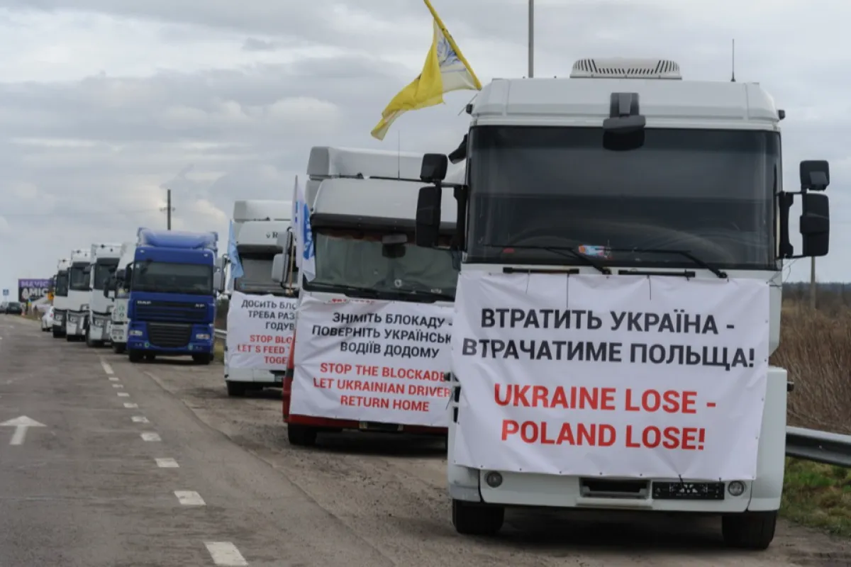 FAKE NEWS: Ucraina își vinde pământul Poloniei