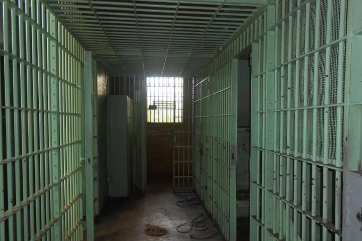 Polonia: preot controversat condamnat la trei ani de închisoare pentru agresarea sexuală a unui băiat