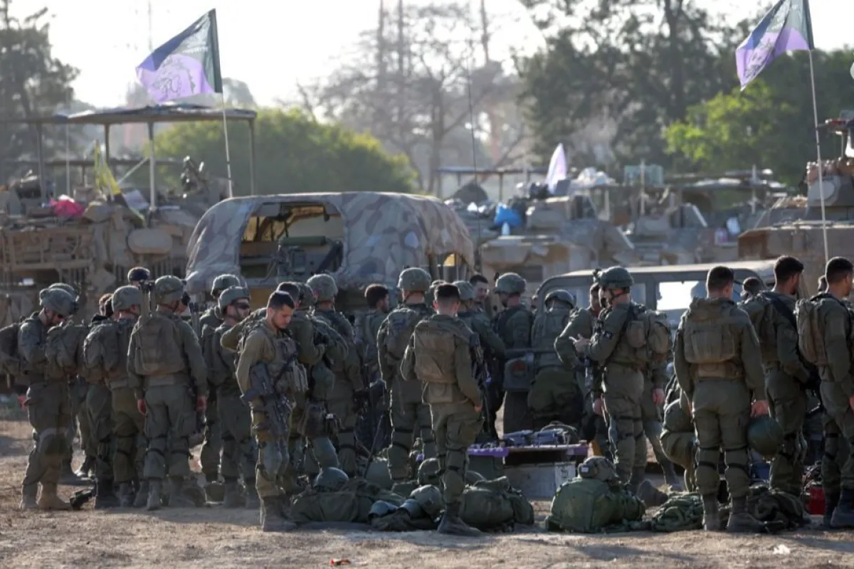 Un general israelian aflat în fruntea unei brigăzi care luptă în Fâşia Gaza le-a solicitat guvernanţilor să fie la înălțimea soldaților săi