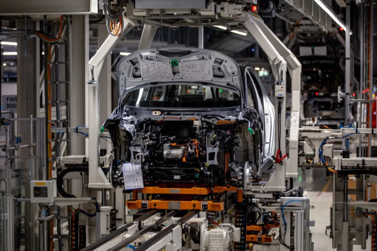 FAKE NEWS: Mașinile electrice poluează mai mult decât cele clasice