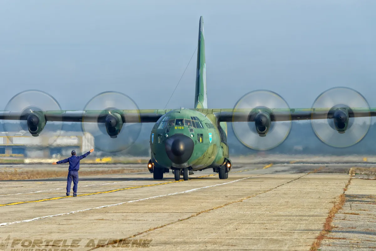 Aeroportul din Brașov va deveni port aerian de debarcare pentru NATO