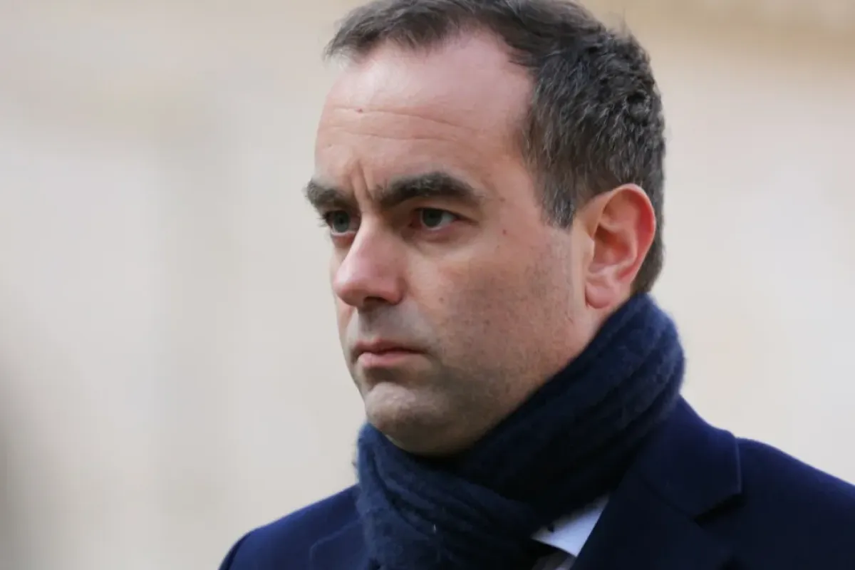 Franţa va livra Ucrainei sute de blindate vechi, dar funcţionale