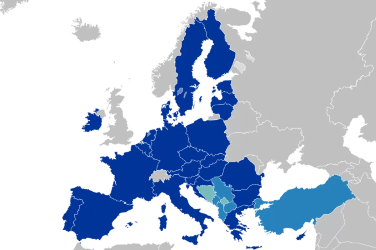 Cinci state din centrul și estul Uniunii Europene cer Bruxellesului distribuţia echitabilă a dozelor de vaccin împotriva coronavirusului